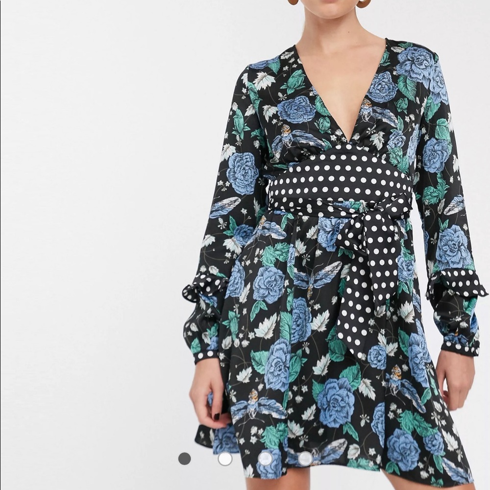 NWT Glamorous tea dress with tie waist in floral spot print mix